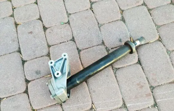 Opel Zafira C Front bumper 13408581