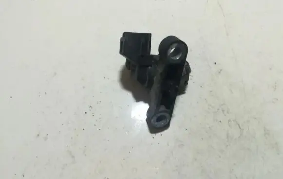Volvo V70 Crankshaft position sensor 30637803