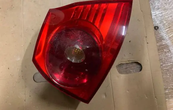 Volkswagen Golf V Rear/tail lights 1K6945096J