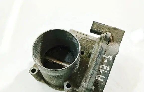 Volkswagen Golf V Throttle valve 03C133062C A2C53030936