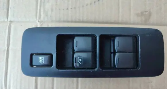 Nissan Qashqai Electric window control switch 25401BB65B 33924D