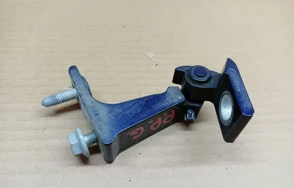Audi A4 S4 B9 Front door upper hinge