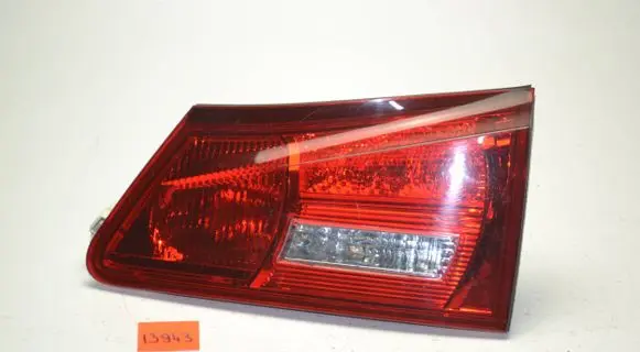 Lexus IS 220D-250-350 Tailgate rear/tail lights 13943