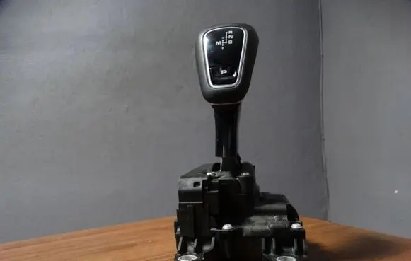 Porsche Cayenne (9Y0 9Y3) Gear shifter/selector 