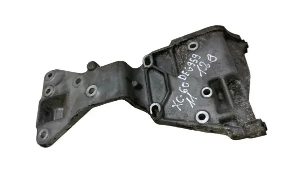 Volvo XC60 Engine mounting bracket 31258329