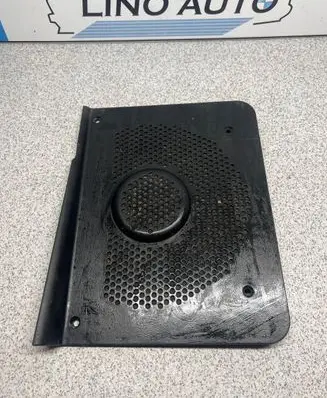 BMW 5 E60 E61 Subwoofer grill/trim 6919359