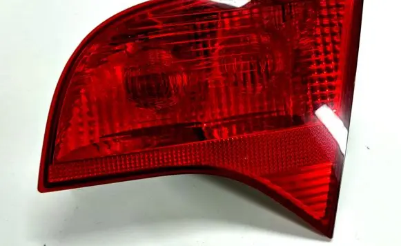 Audi A4 S4 B7 8E 8H Tailgate rear/tail lights 8E9945094