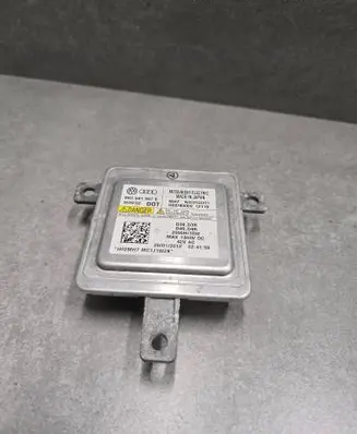Audi A3 S3 8V Headlight ballast module Xenon 8K0941597E 00390122