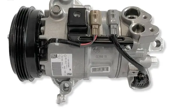 Renault Twingo III Air conditioning (A/C) compressor (pump) 926006316R T392220A