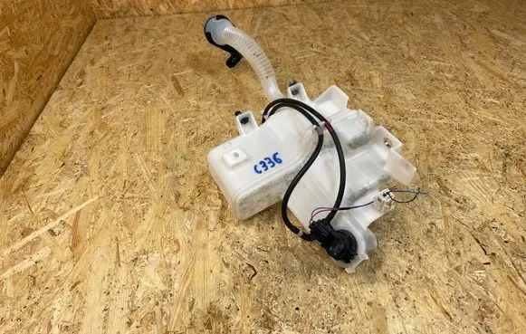 Mazda CX-5 Windshield washer fluid reservoir/tank KD4567480
