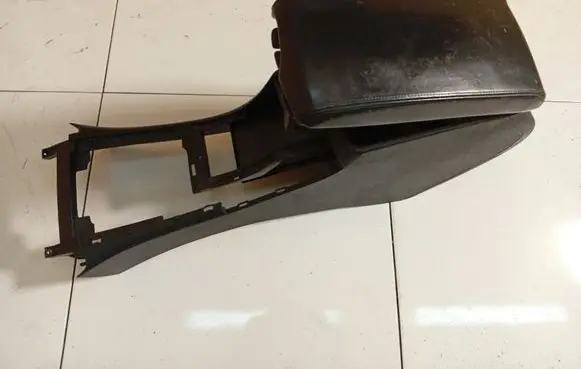 Peugeot 407 Armrest 9646882880