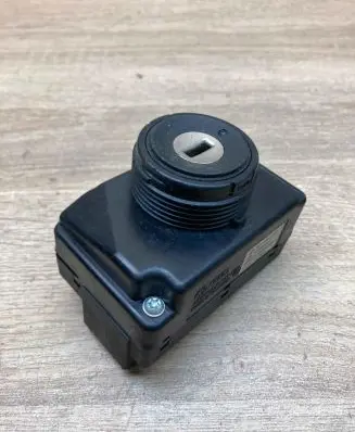 Volkswagen Touareg I Ignition lock 3D0905865E 33300101