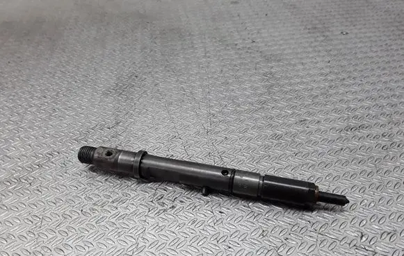 Audi A6 S6 C5 4B Fuel injector 059130201A