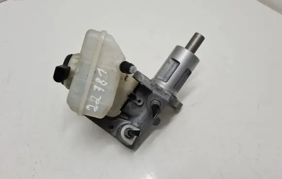 Audi A5 8T 8F Master brake cylinder