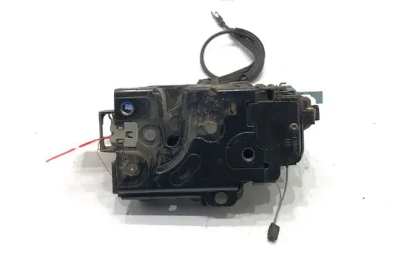Seat Altea Rear door lock 7L0839016