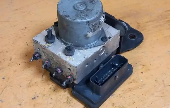KIA Ceed ABS Pump 6158945200