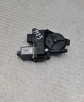 Peugeot 508 Front door window regulator motor 9688808180 0130822562