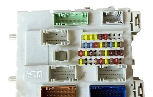 Ford Focus BSM Control unit F1FT14A073DC F1ET14014DGD
