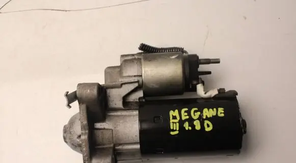 Renault Megane III Starter motor 8200741476 0001108429