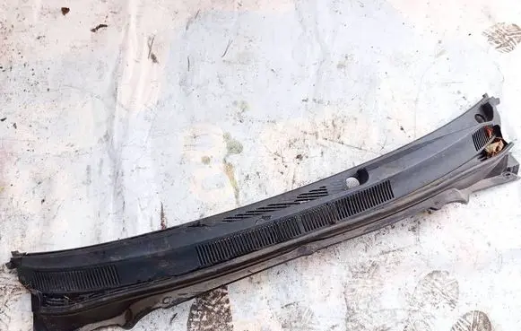 Opel Agila B Wiper trim 7233151K1