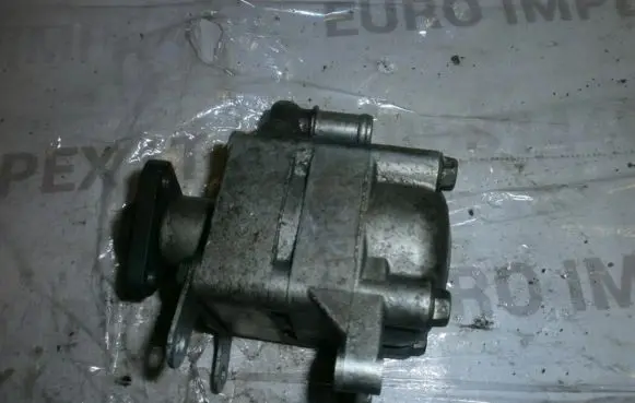 BMW 3 E36 Power steering pump 7613955116