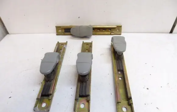 Citroen Xsara Seat belt adjustment rail 