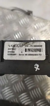Volvo XC70 Fuse module 30679527