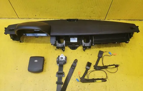 Land Rover Discovery 4 - LR4 Dashboard 