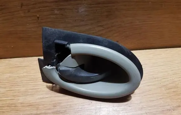 Mazda 121 SM Rear door interior handle