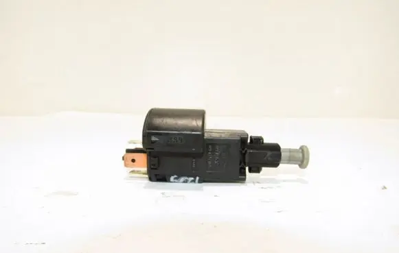 Opel Astra G Brake pedal sensor switch 09175185