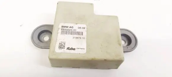 BMW 5 E60 E61 Antenna control unit 693502401 6935024-01