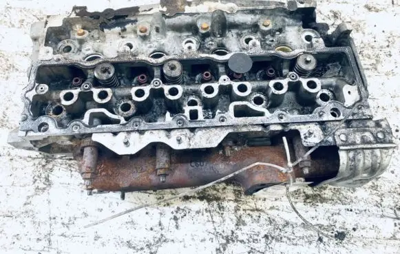 Peugeot 308 Engine head 9684504780 23310