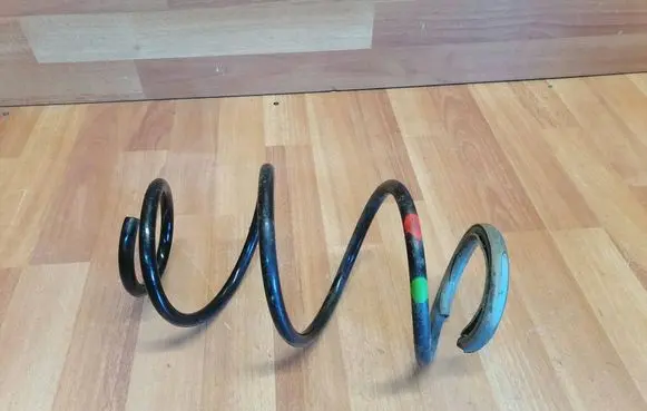 Renault Zoe Front coil spring 540107003R 540101474R
