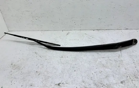 Honda FR-V Front wiper blade arm 4775SJD