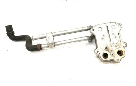 Volkswagen Touran I Engine oil radiator 03C117021E 03C121050B