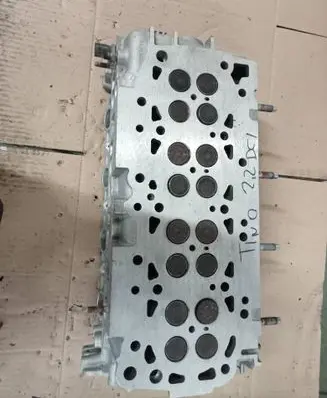 Nissan Almera N16 Engine head 0000
