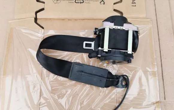 Audi A5 Front seatbelt 8W7857705J