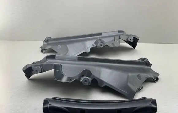 Other engine bay part