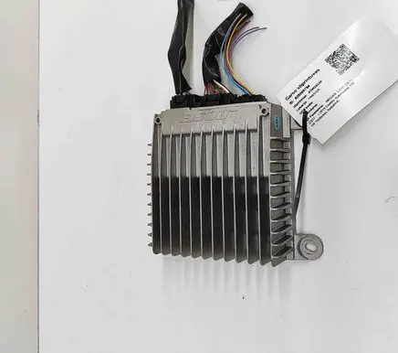 Nissan Leaf II (ZE1) Sound amplifier 280615SA2A