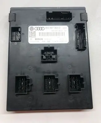 Audi A4 S4 B8 8K Comfort/convenience module 8K0907063D