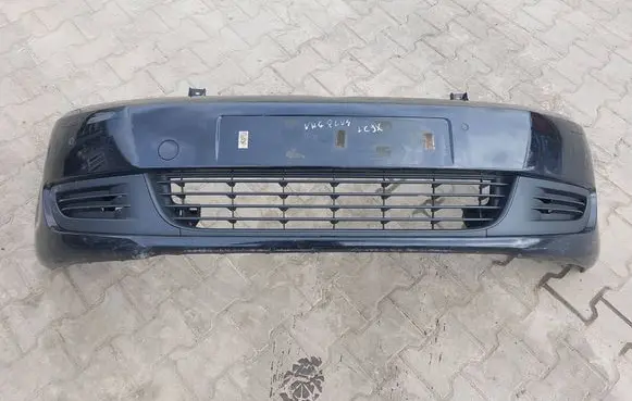 Volkswagen Golf Plus Front bumper 