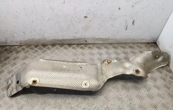 Audi A8 S8 D4 4H Heat shield in engine bay 4H0819523F