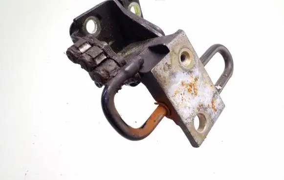 Audi A4 S4 B7 8E 8H Front door lower hinge 8E0831411B