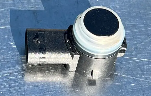 Mercedes-Benz Sprinter W907 W910 Parking PDC sensor A0009055504 E119972