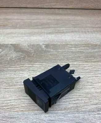 Audi 80 90 S2 B4 Windscreen/window heater switch 893941503