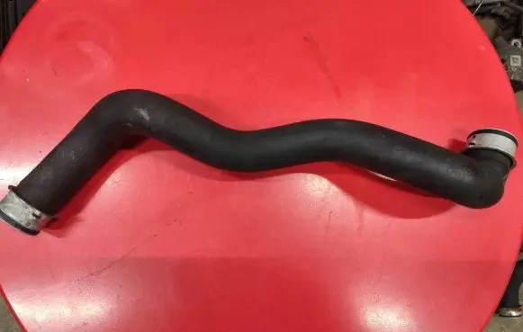 Mercedes-Benz C W204 Engine coolant pipe/hose A2045010782