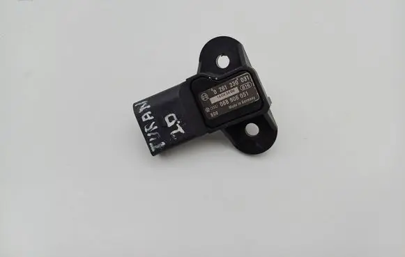 Volkswagen Touran I Air pressure sensor 0261230031 06B906051