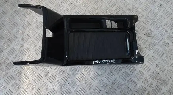KIA Pro Cee'd III Central console drawer/shelf pad 84J698-J7000