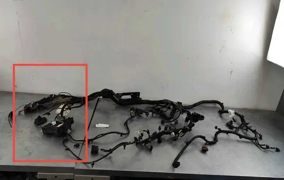 Volvo XC60 Engine installation wiring loom 32412339