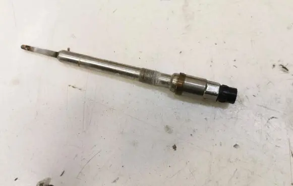 Audi A3 S3 8V Glow plug 03L905061K E2520031965 19T2L03EE0
